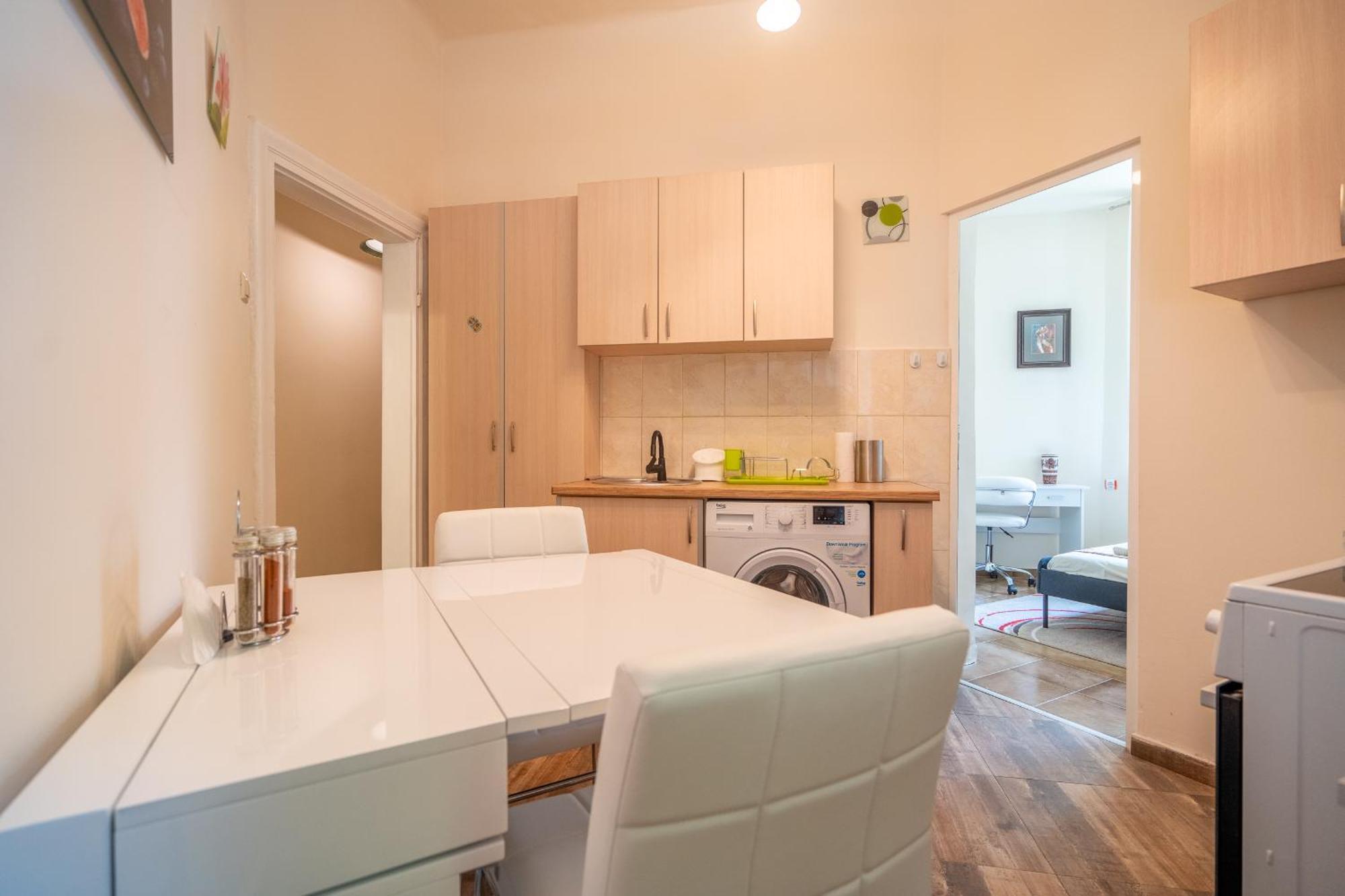 The Right Choice 21 Apartemen Sofia