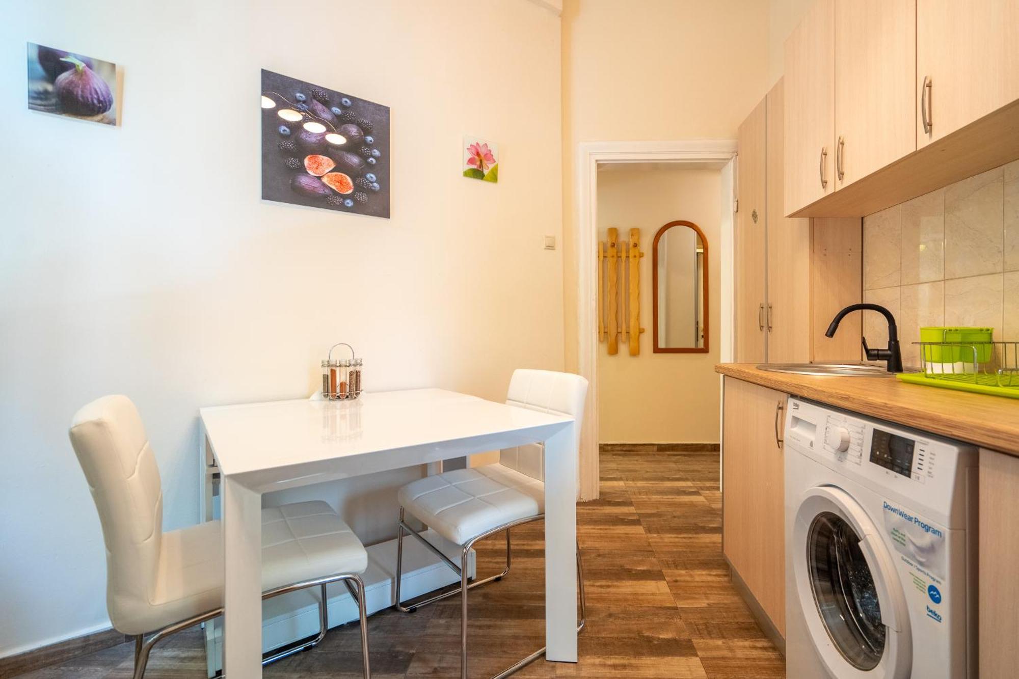 The Right Choice 21 Apartemen Sofia